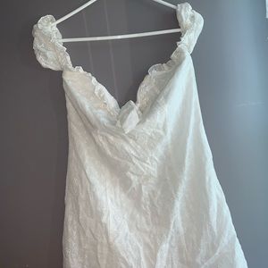 Zaful White Off the Shoulder Ruffle Mini Dress